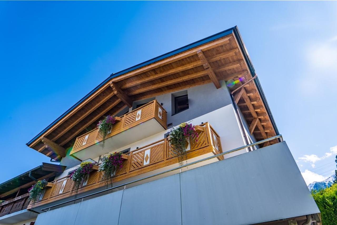 Bernstein Appartements Kaprun Bagian luar foto